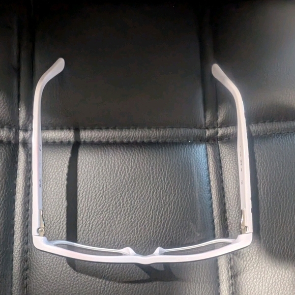 Ray-Ban White Rectangular Glasses - Picture 4 of 5